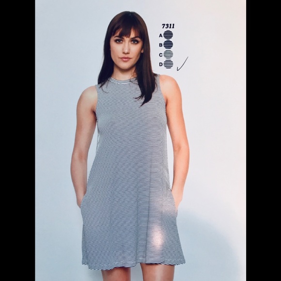 LA Class Dresses & Skirts - Brand New LaClass Beach Casual Dress